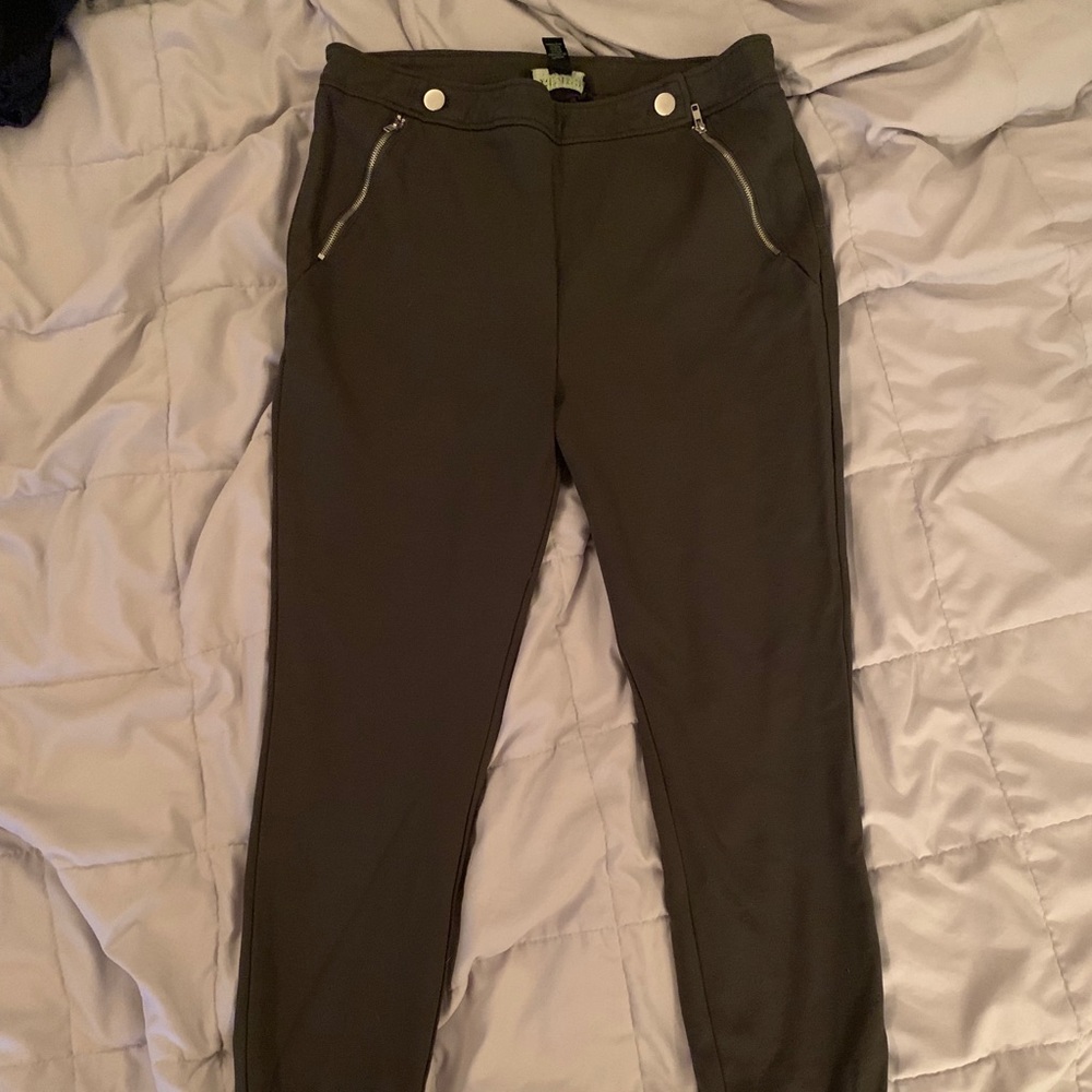 Army green high rise pant